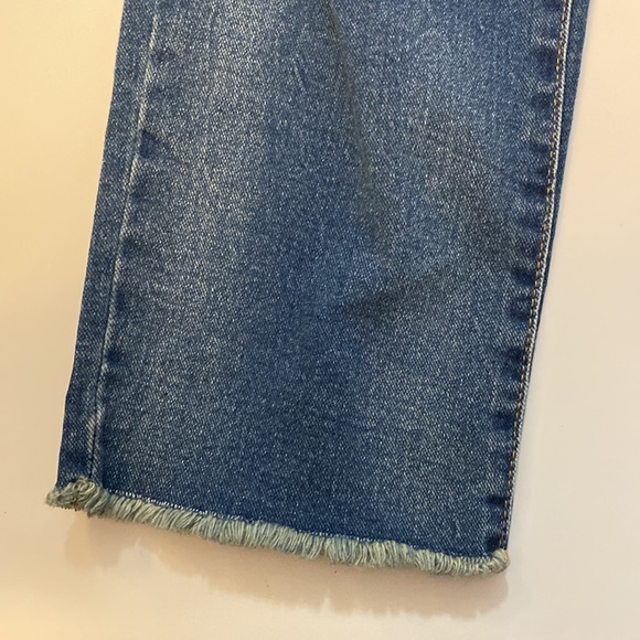 Jessica Simpson Women's Arrow Straight Ankle Jean NWT - Picture 4 of 15